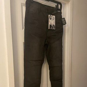 KENDALL & KYLIE THE KONTOUR HIGH RISE JEANS